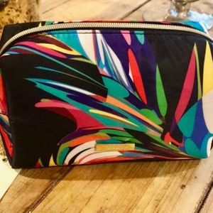 💕 NWT Trina Turk Cosmetic Bag